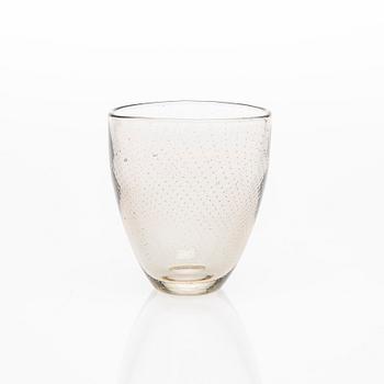 VAS, glas, signerad G. Nyman Nuutajärvi 1947 med syrapenna.