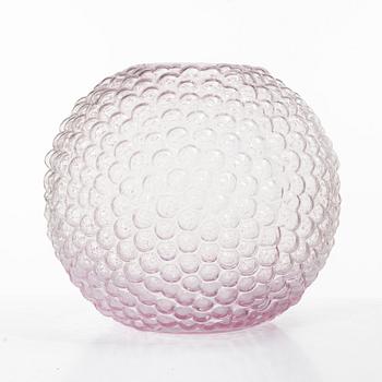 Carina Seth Andersson, Vase, “Dagg”, Firma Svenskt Tenn.