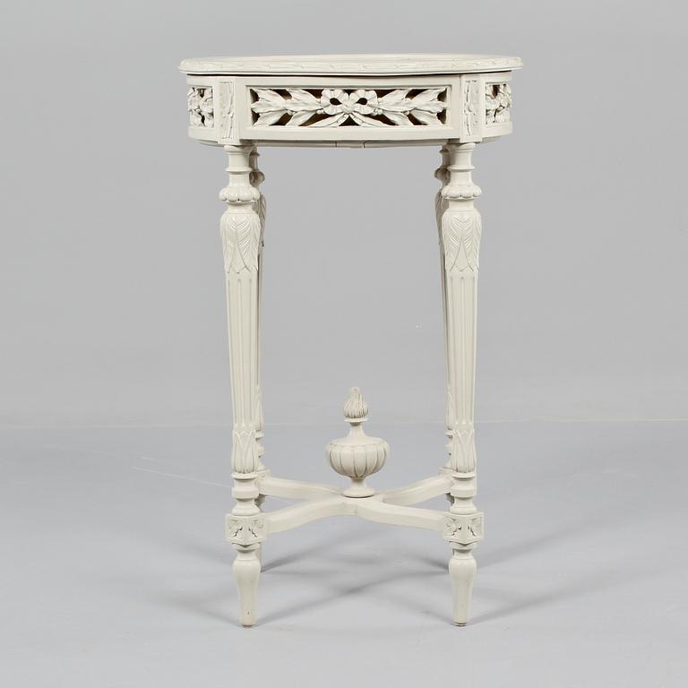 MONTERBORD, gustaviansk stil, 1900-tal.