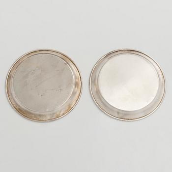 A 12-piece set of silver glass coasters, Kultakeskus, Hämeenlinna 1952. In original fitted case.