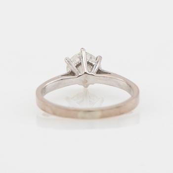 Ring, 18K vitguld med briljantslipad diamant.