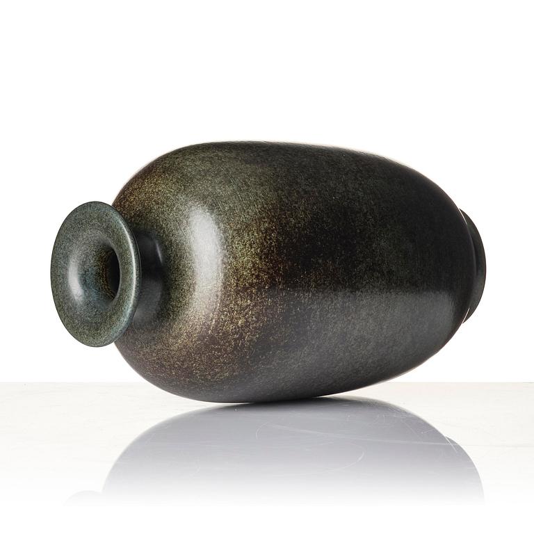 Erich & Ingrid Triller, a stoneware vase, Tobo, Sweden.