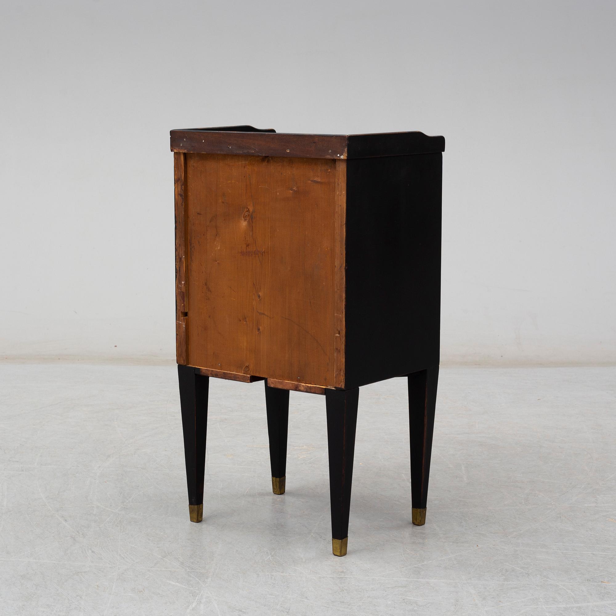 SÄNGBORD, 1800-tal.