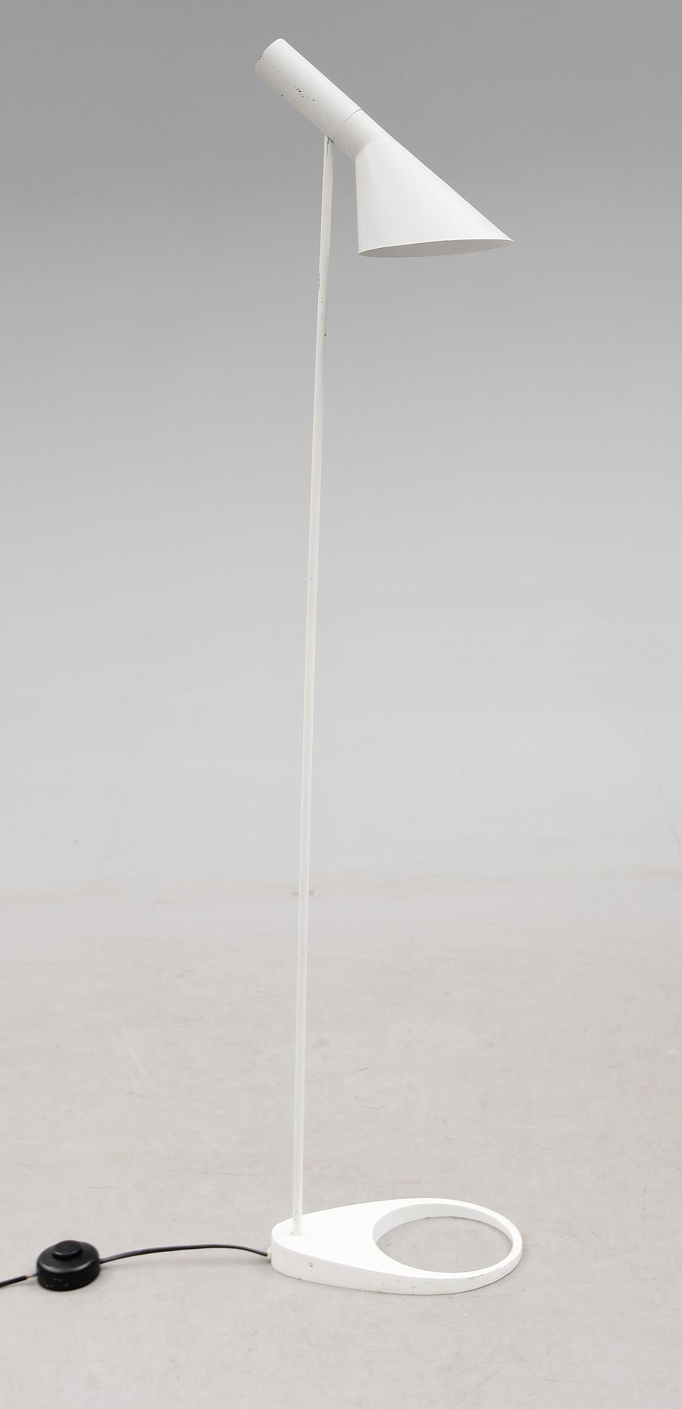 GOLVLAMPA, "AJ", Arne Jacobsen, Louis Poulsen, 1900-talets senare del.