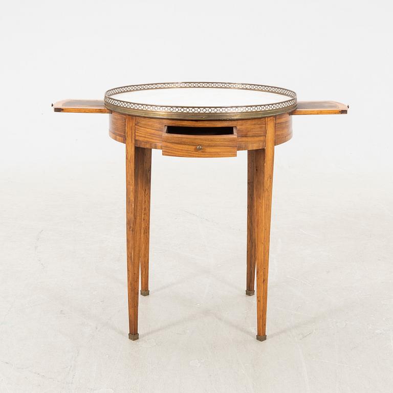 Salongsbord, gustaviansk stil 1900-talets mitt.