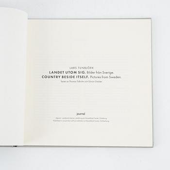 Lars Tunbjörk, 3 books.