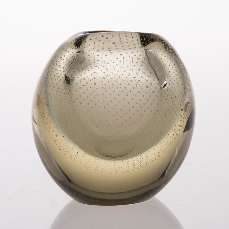 GUNNEL NYMAN, "Huntu", malli GN17. Nuutajärvi, 1940-luku. Signeerattu G. Nyman.