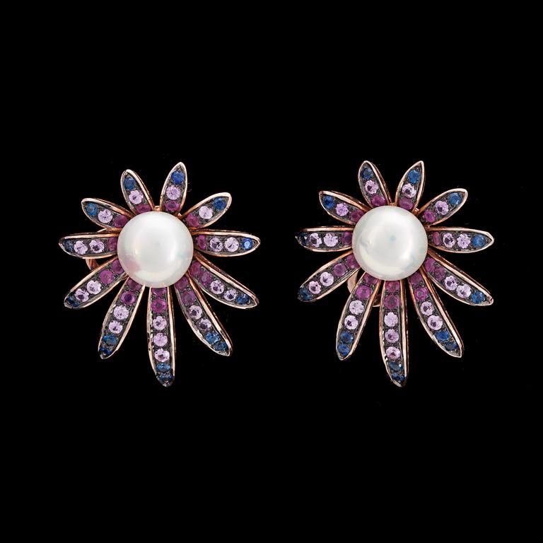 EARRINGS, pink and blue sapphire with cultured pearls.