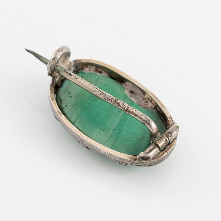 Brooch silver with malachite, antique.