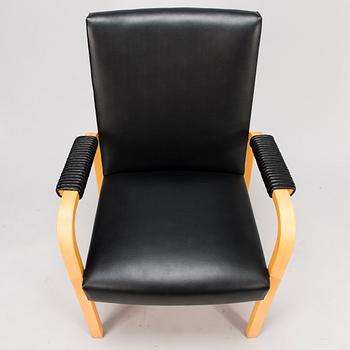 Alvar Aalto, ALVAR AALTO, A 1970/1980s armchair for Artek.
