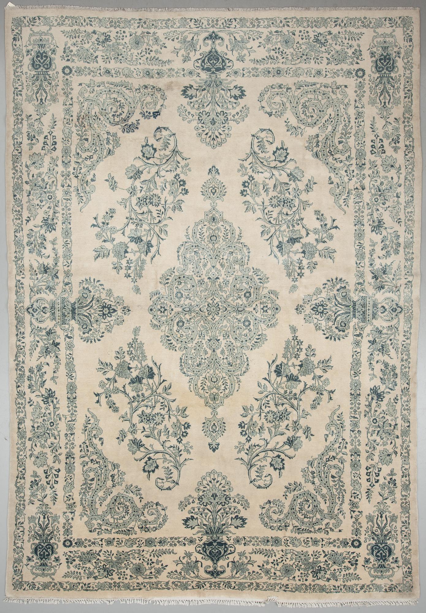 MATTA, old, Indien, ca 429 x 301 cm.