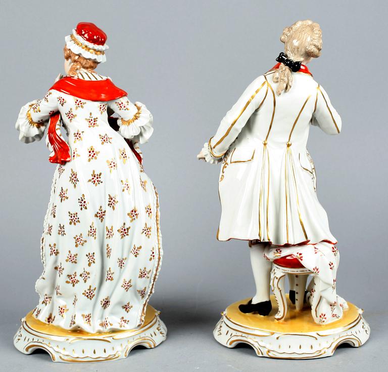 FIGURINER, ett par. Porslin, Dresden 1900-tal.