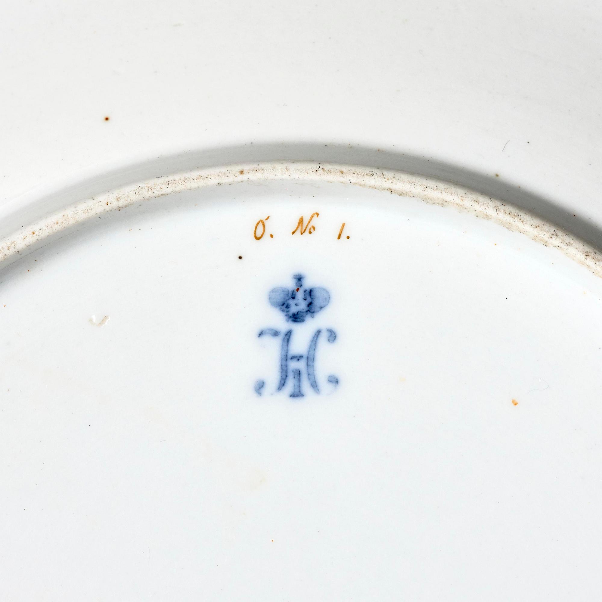 Tallrik, porslin. Kejserliga porslinsfabriken, Ryssland, Tsar Nicholas I (1825-55).