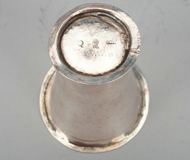 BÄGARE, silver, Johan Wittfoth (1733-1752), Åbo 1749. Vikt 43,5 g.