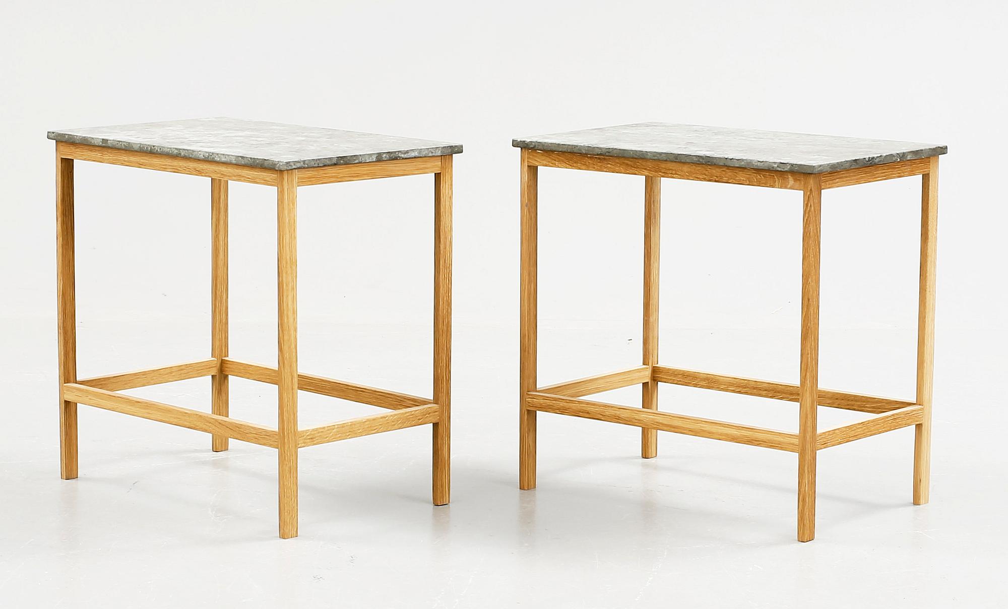 SÄNGBORD, ett par, ek och öländsk kalksten, 2000-tal.