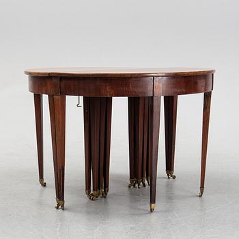 Matbord, sengustaviansk stil, mahogny, 1800-tal.