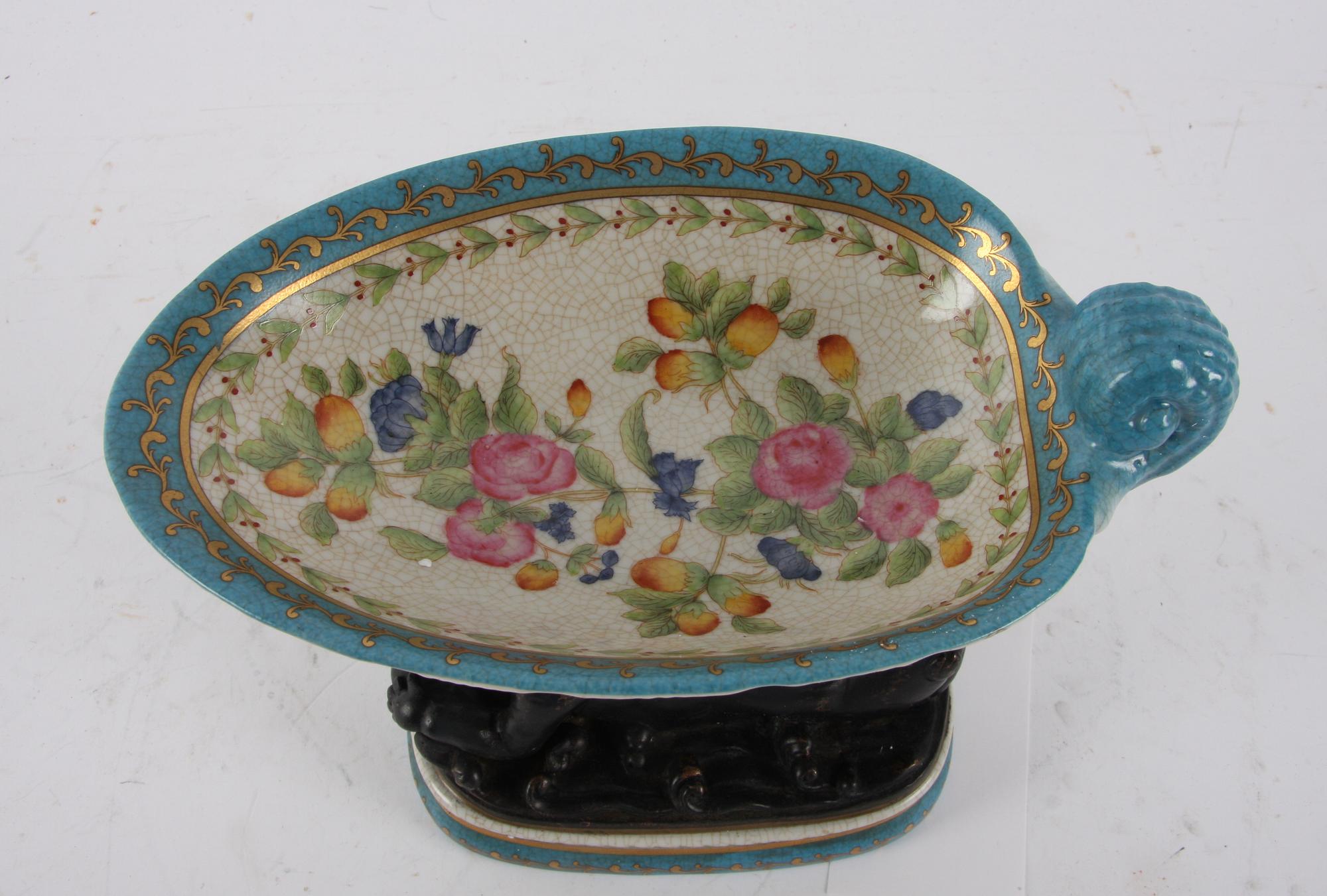 UPPSATSSKÅL och SKRIN, porslin och metall, 1900-talets andra hälft.