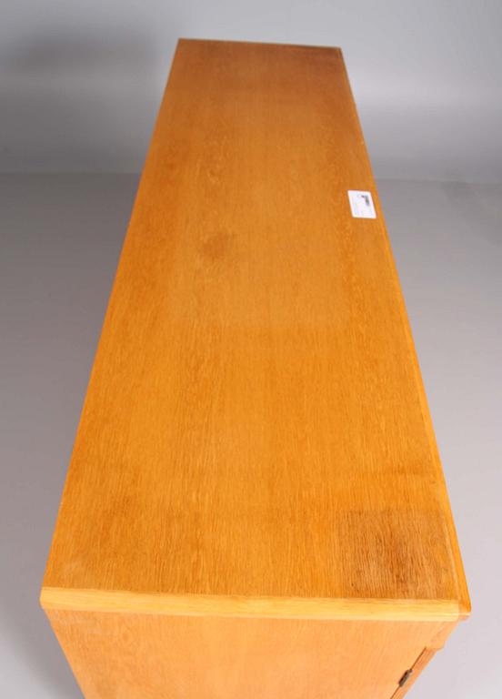 SKÄNK, "Calmare Nyckel", Carl Malmsten, Åfors Möbelfabrik.