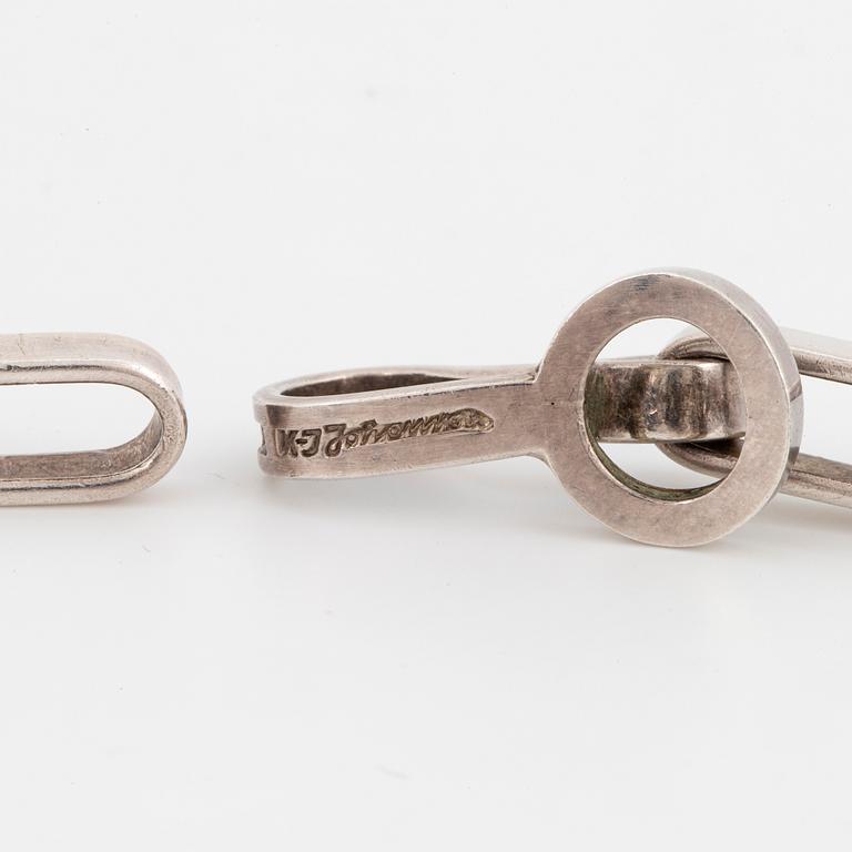 A Karl Ingemar Johansson necklace silver.