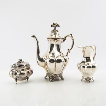 AG Dufva coffee service 3 dlr Rococo style silver Stockholm 1919/20 and Malmö 1945.