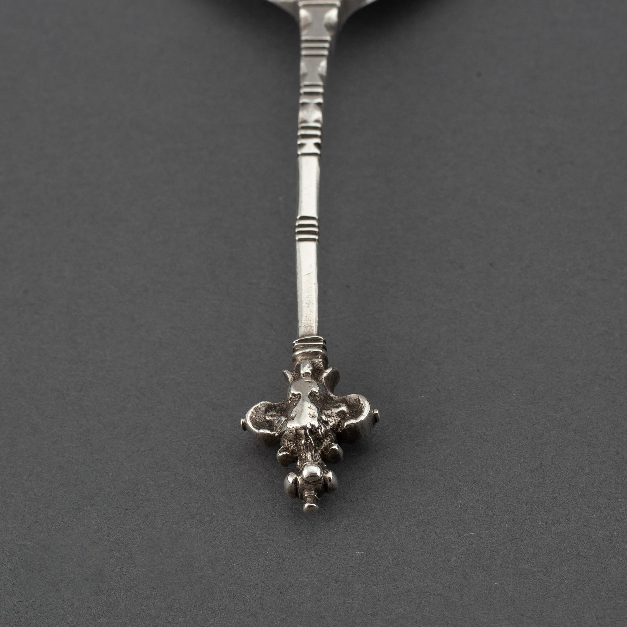 Bengt Collin, sked med dubbel kerubknopp, silver, Uppsala 1701.