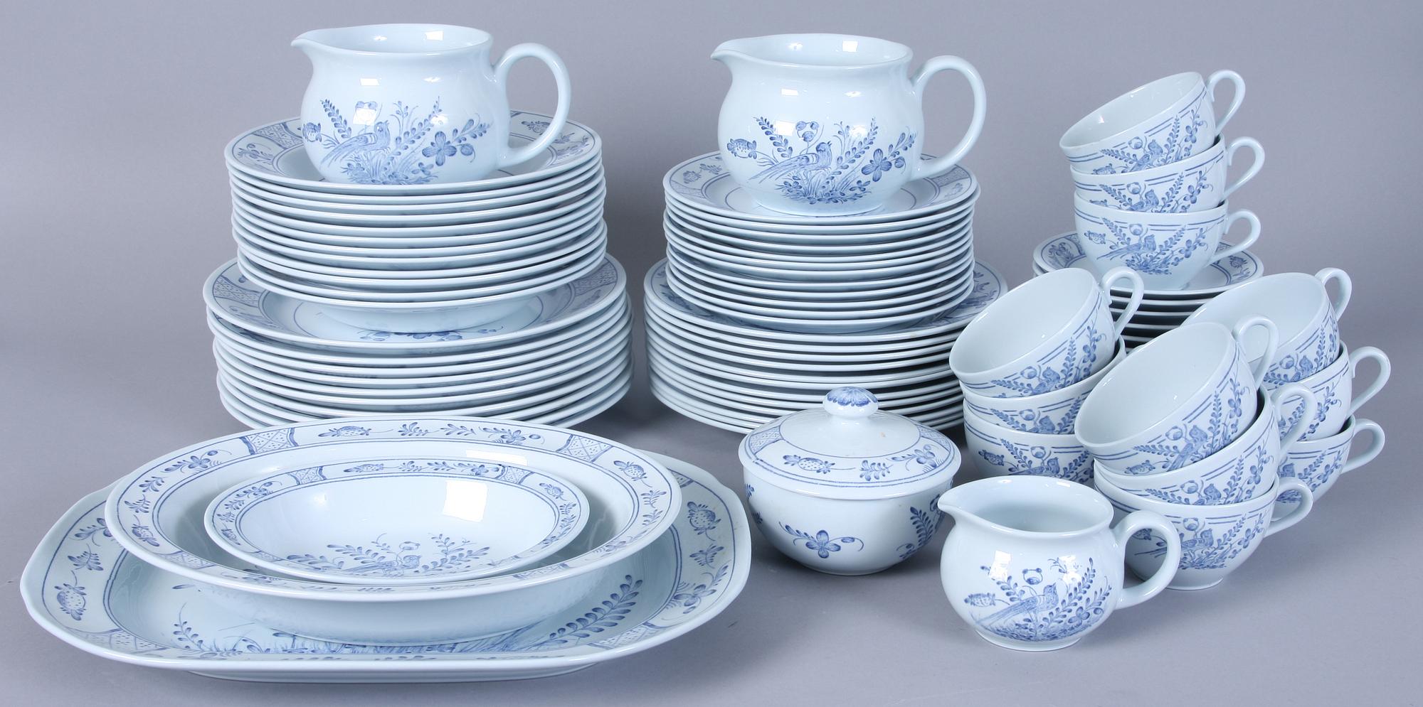 MATSERVISDELAR, 59 delar,"Fågel Blå" Rörstrand.