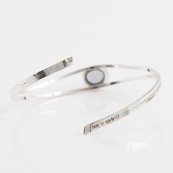 Martin Öhman, silver bangle.