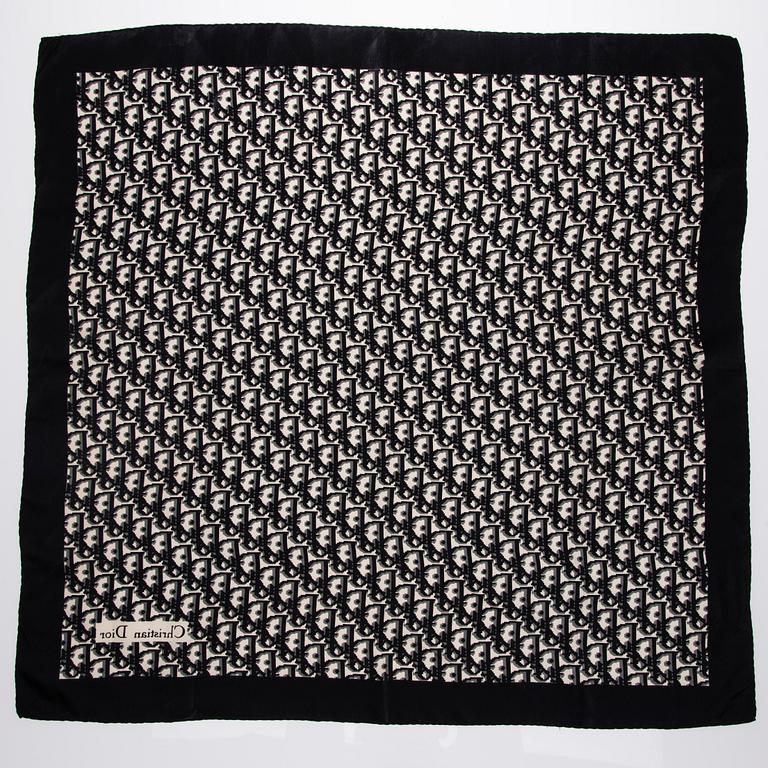 SCARF, Christian Dior.