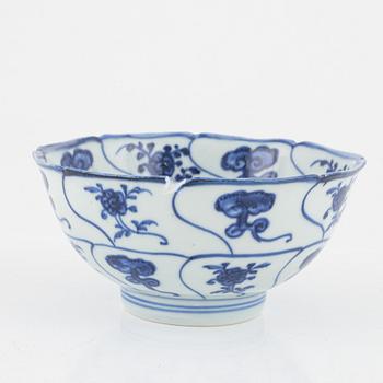 Skål, porslin. Qingdynastin, 1700-tal.