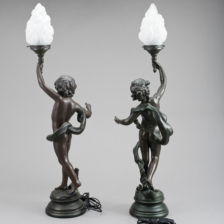 BORDSLAMPOR, ett par, modern tillverkning.