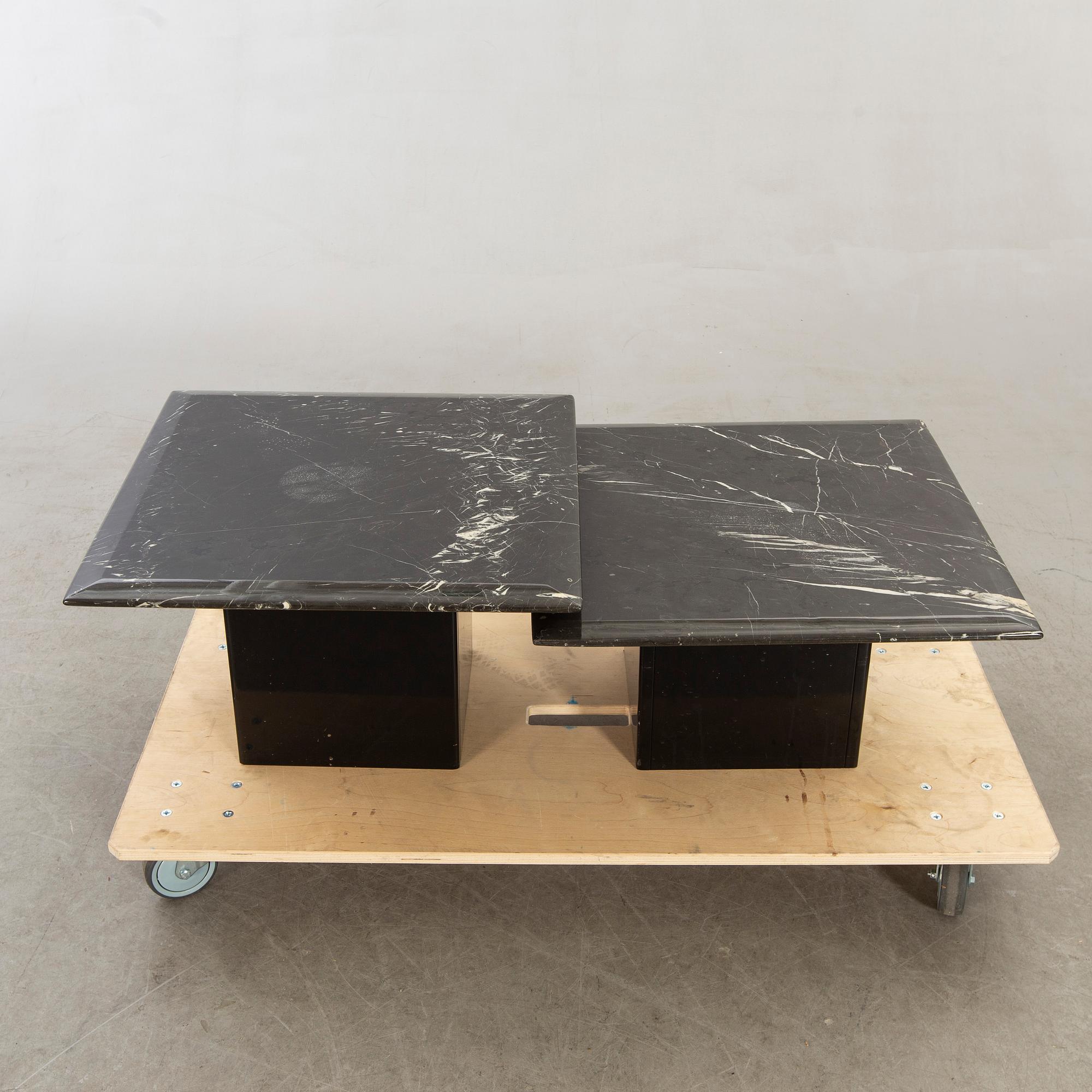 Satsbord, 2 delar, marmor, 1990-tal.