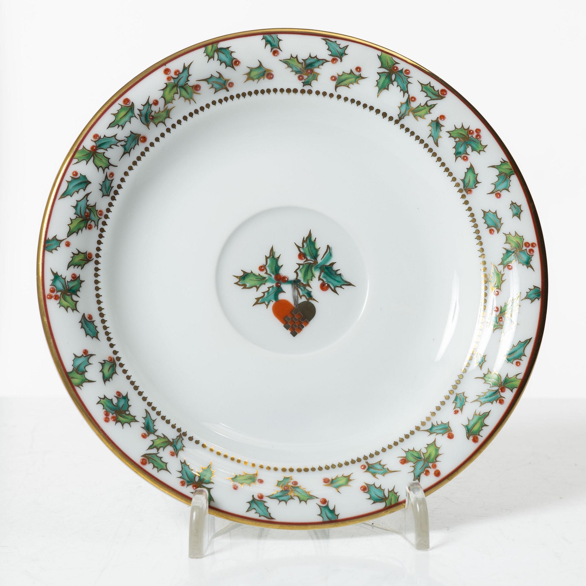 Royal Copenhagen, a porcelain dinner service, "Christmas Joy" (68 pieces).