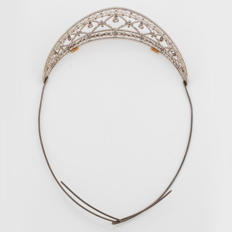 Tiara platina med gammal- och rosenslipade diamanter.