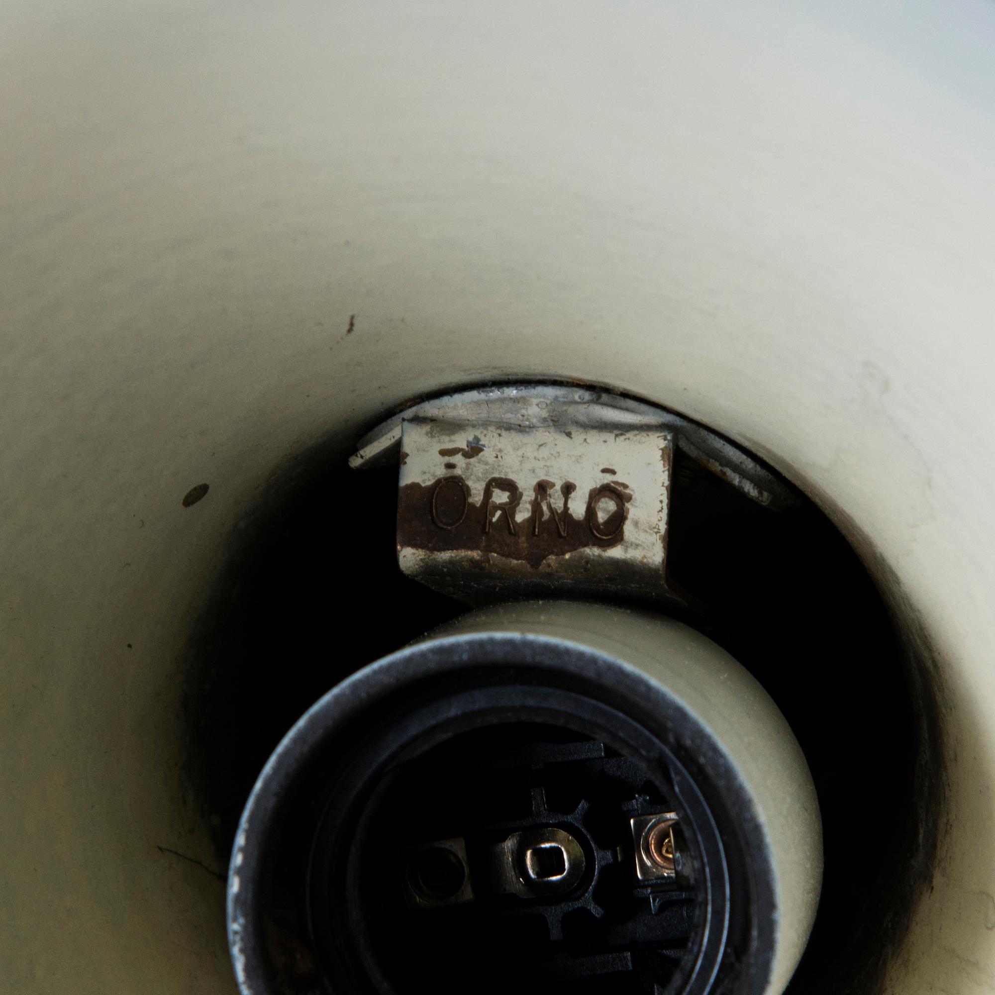 LISA JOHANSSON-PAPE, seinävalaisinpari, malli 3055, Stockmann Orno 1900-luvun puoliväli.