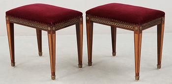 TABURETTER, ett par, gustaviansk stil, 1900-talets mitt.
