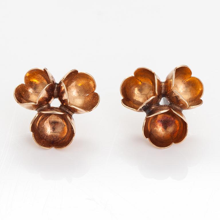 LIISA VITALI, ÖRHÄNGEN "Kevät", 14K guld. Westerback, Helsingfors 1971.