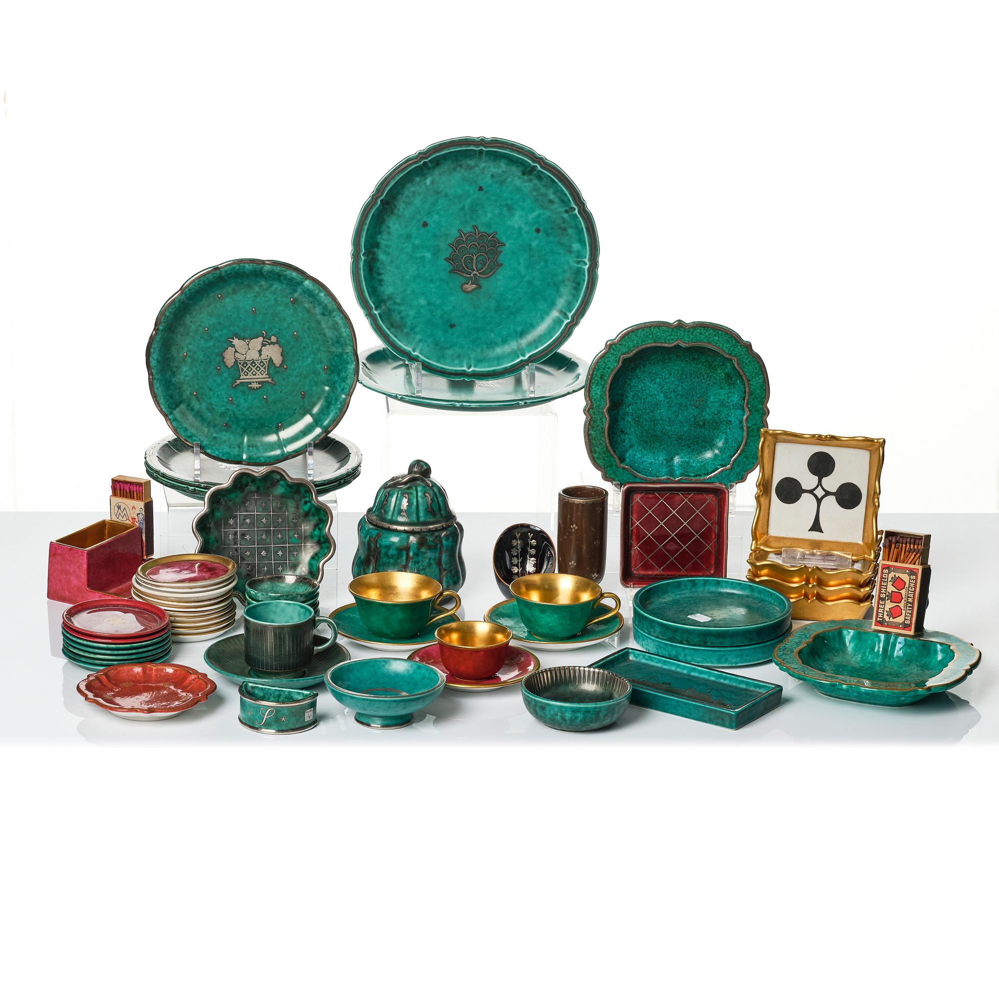 Wilhelm Kåge, a collection of ceramic, mostly "Argenta", 49 pieces, Gustavsberg, Sweden, 1930's-60's.