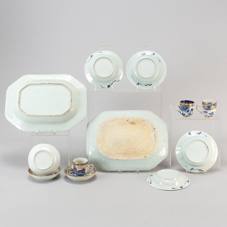 Nine blue and white export porcelain objects, Qing dynasty, 18-19th century.