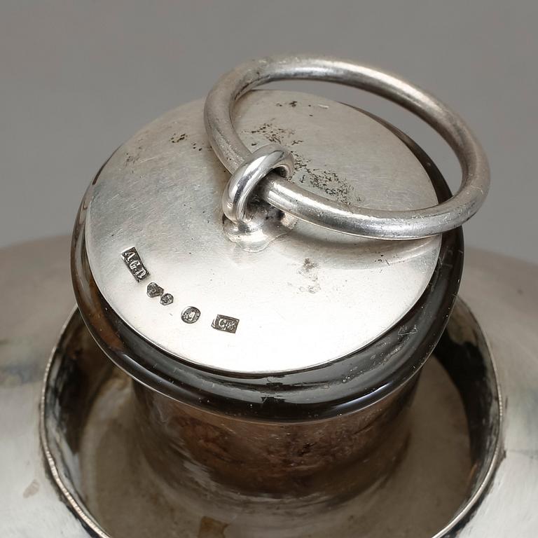 BRÄNNVINSFLASKA, glas och silver, märkt 184(8)?.