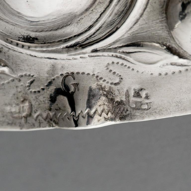 Henning Petri, presenterfat/konfekt, silver, Nyköping 1695. Barock.