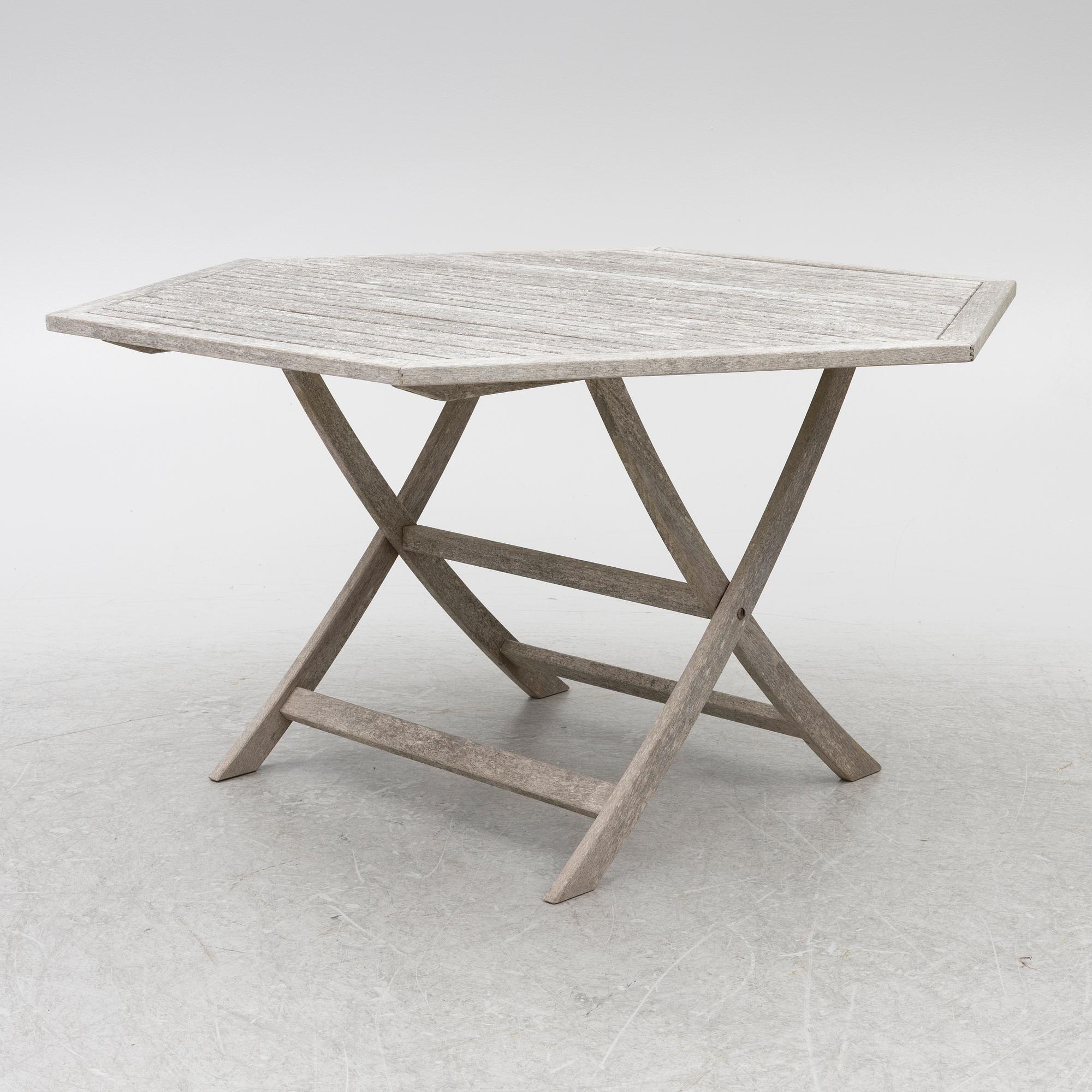 A Gunilla Norin garden set, 'Viken' by Berga Form, Sweden, 1990's/early 2000's.