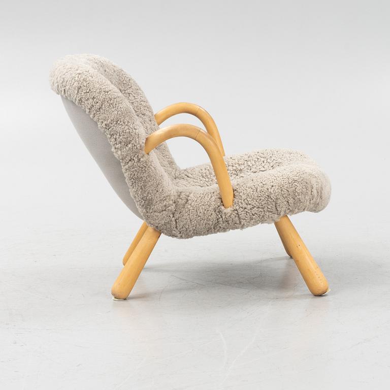 Arnold Madsen, attributed to, a Scandinavian Modern 'Clam Chair', 1940-50s,