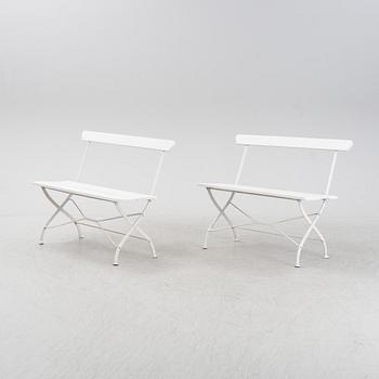 A garden sofa and two chairs, second half of the 20th Century.