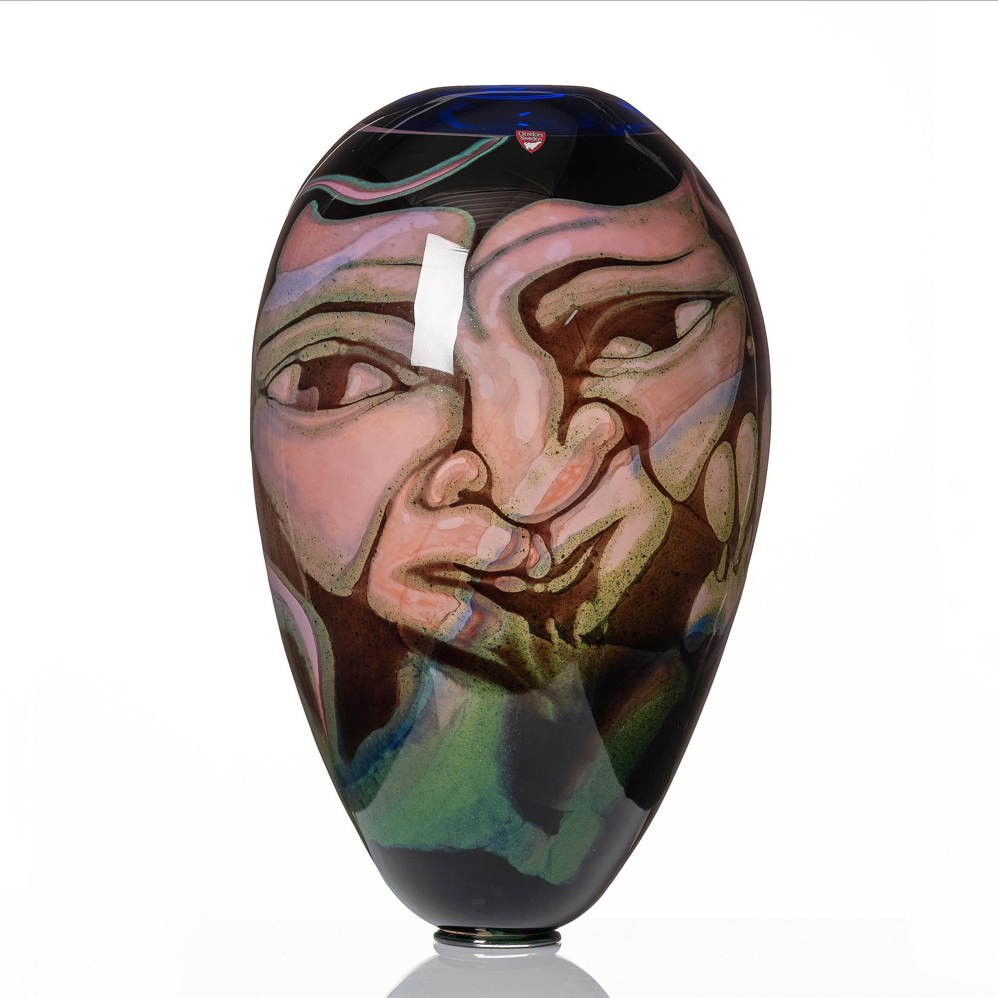 Eva Englund, vas graal "Faces of the night", Orrefors 1988, EA 1-88.