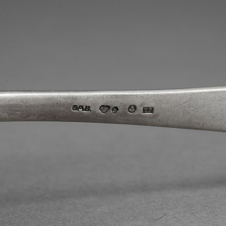 PARTI BESTICK, silver samt nysilver, 1700-1900-tal. Silvervikt ca 327 gram.