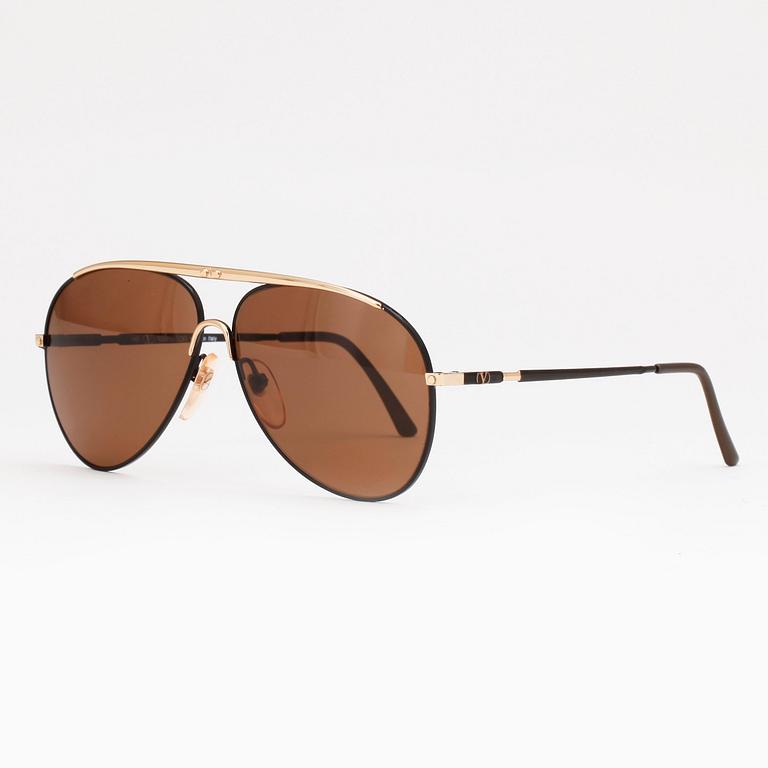 VALENTINO, a pair of sunglasses.