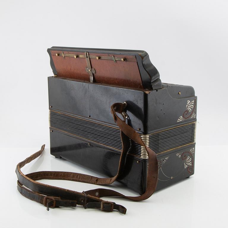 Paolo Soprani accordion, Italy, first half of the 20th century.