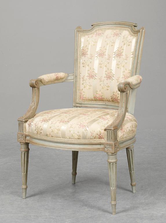 KARMSTOL. Louis XVI. Märkt N. S Courtois (Nicolas-Simon C. född 1724).