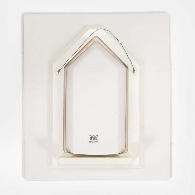 Heljä Liukko-Sundström, a ceramic wall scone, signed Heljä Liukko-Sundström Arabia.