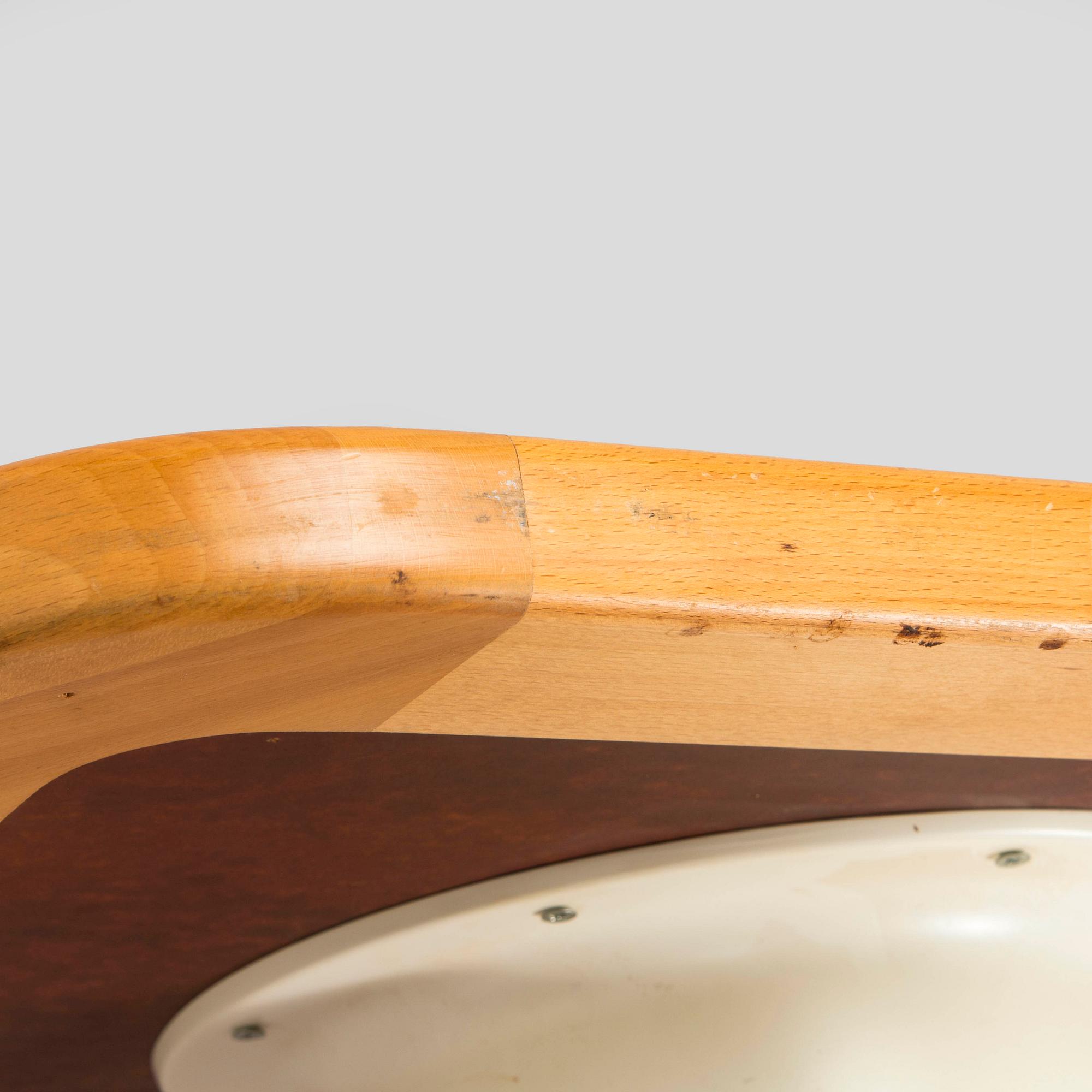 Yrjö Kukkapuro, pöytä "Saturnus" tilaustyö,  Haimi, 1970-luvun loppu.